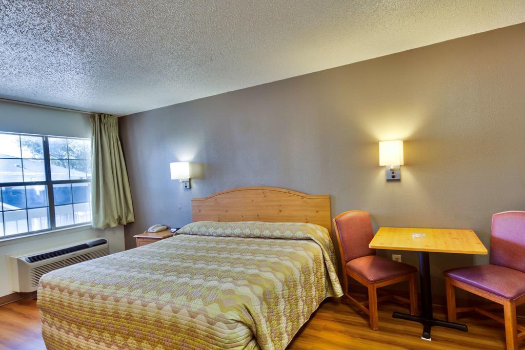 Studio 6-Dallas, Tx - Garland - Northeast Ричардсон Экстерьер фото
